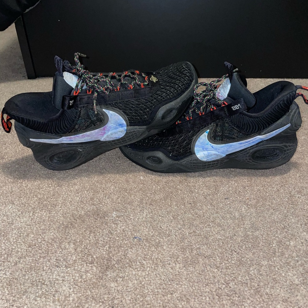 Nike Cosmic Unity "Ghost"